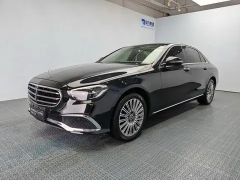 Mercedes-Benz E-Class 2022