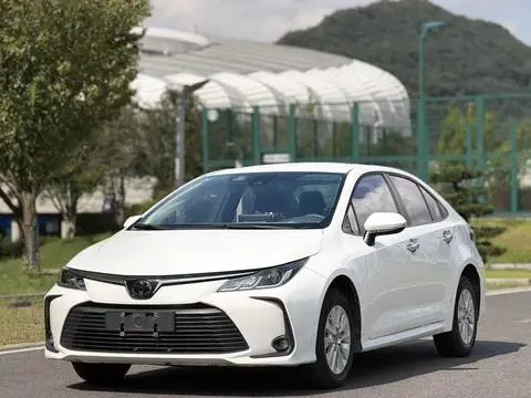 Toyota Corolla 2019 — фото 1