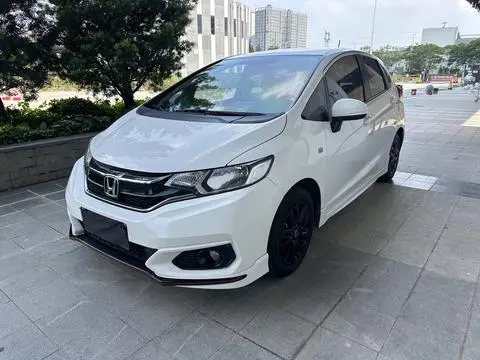 Honda Fit 2018 — фото 1