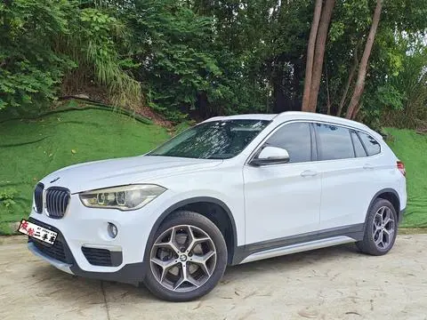 BMW X1 2019 — фото 1