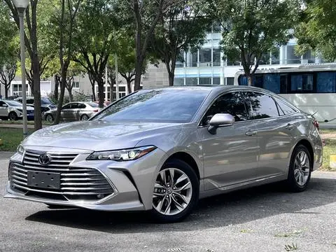 Toyota 亚洲龙 2019