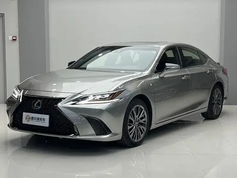 Lexus ES 2018