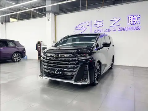 Toyota Alphard 2024 — фото 1
