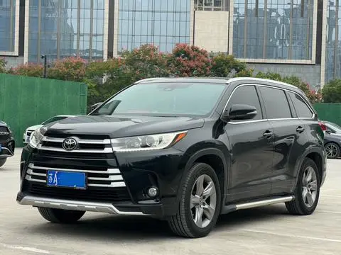 Toyota Highlander 2018 — фото 1