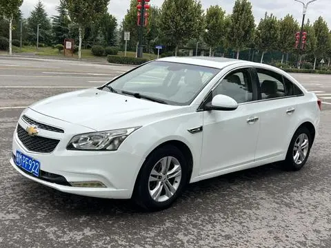 Chevrolet Cruze 2015 — фото 1