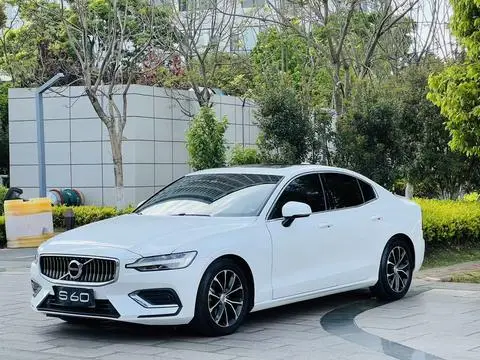 Volvo S60 2020 — фото 1