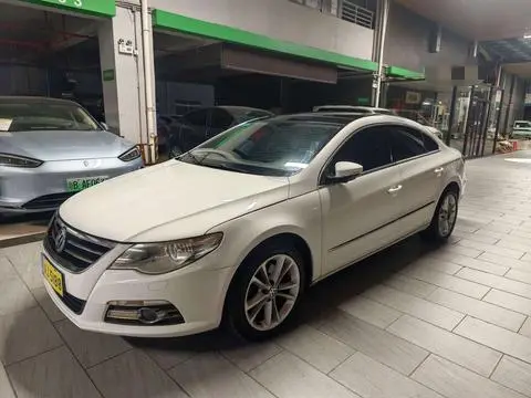 Volkswagen CC 2011