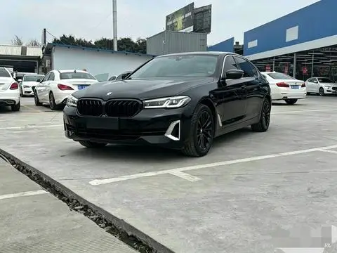 BMW 5 Series 2021 — фото 1