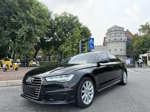 Audi A6L 2018 — фото 1