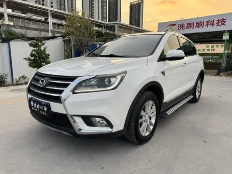 BAIC S6 2017