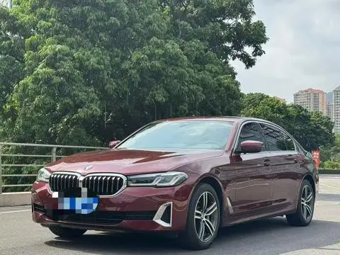 BMW 5 Series 2021 — фото 1