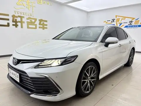 Toyota Camry 2021