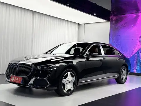 Mercedes-Benz 迈巴赫S-Class 2023