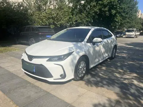 Toyota Corolla 2021 — фото 1