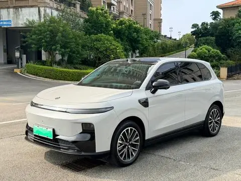 Leapmotor B10 2025