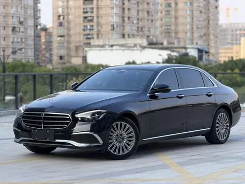 Mercedes-Benz E-Class 2022