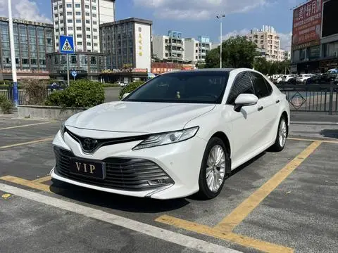 Toyota Camry 2019