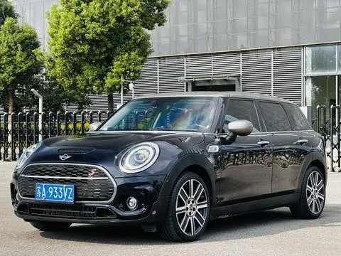 MINI CLUBMAN 2021