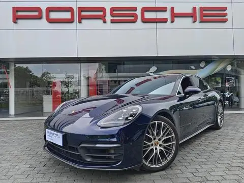 Porsche Panamera 2023