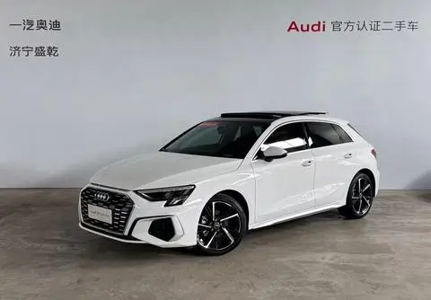 Audi A3 2024 — фото 1