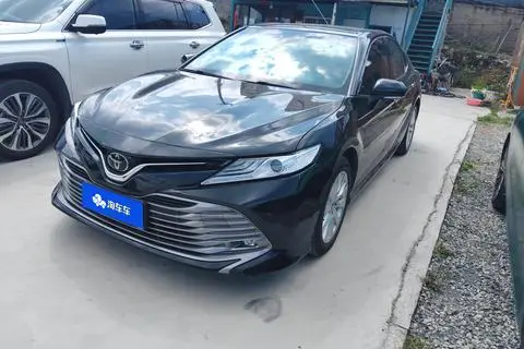 Toyota Camry 2019