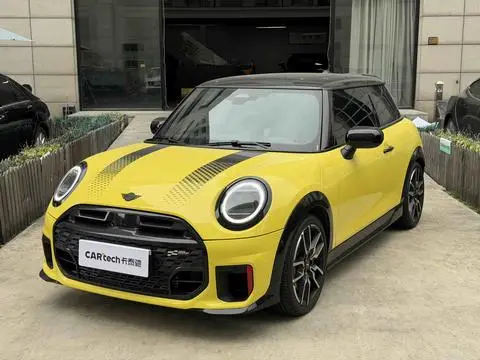 MINI JCW 2025