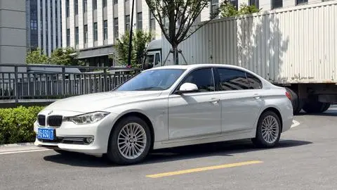 BMW 3 Series 2013 — фото 1