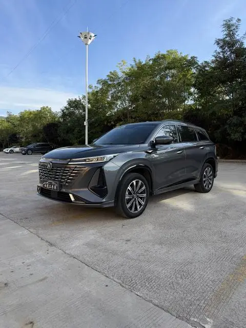 Changan CS75 PLUS 2023 — фото 1