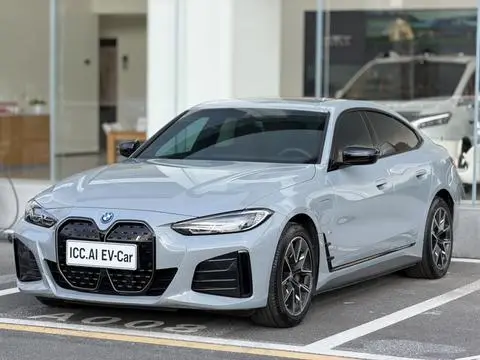 BMW i4 2023
