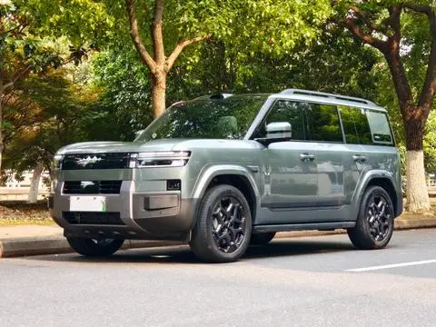 BYD Leopard 钛7 PHEV 2025