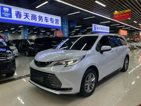 Toyota 赛那 2024