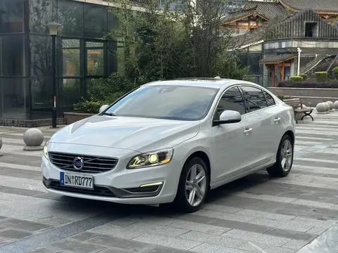 Volvo S60 2015