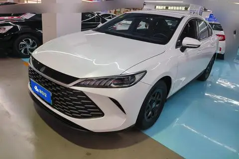 BYD 秦PLUS DM 2025 — фото 1