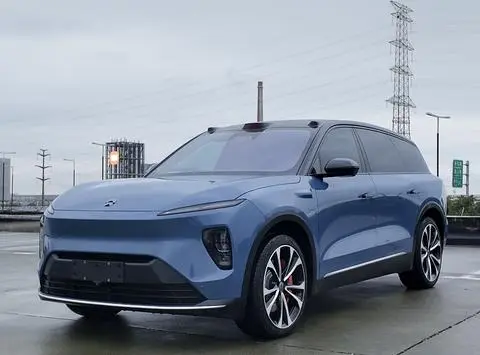 NIO ES8 2023