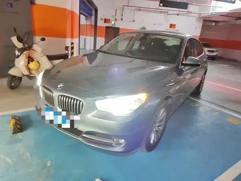 BMW 5 Series GT 2011