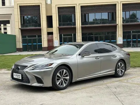 Lexus LS 2018