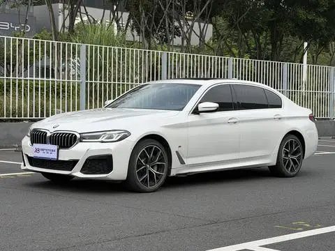 BMW 5 Series 2022 — фото 1