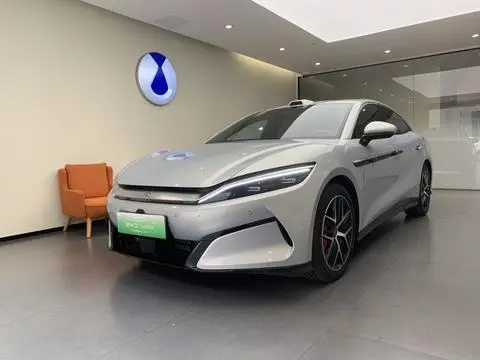 BYD Han L DM 2025