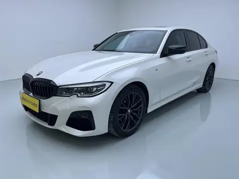 BMW 3 Series 2021 — фото 1