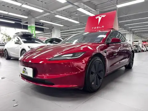 Tesla Model 3 2023 — фото 1