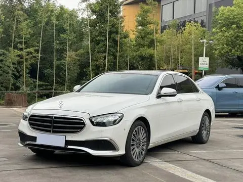 Mercedes-Benz E-Class 2023 — фото 1