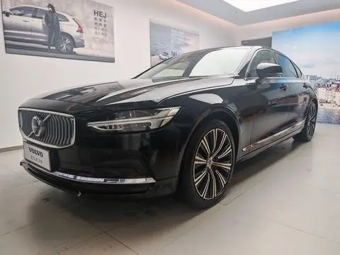 Volvo S90 2025