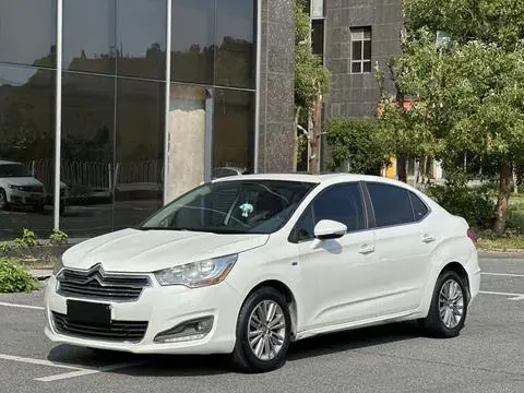 Citroën C4L 2014