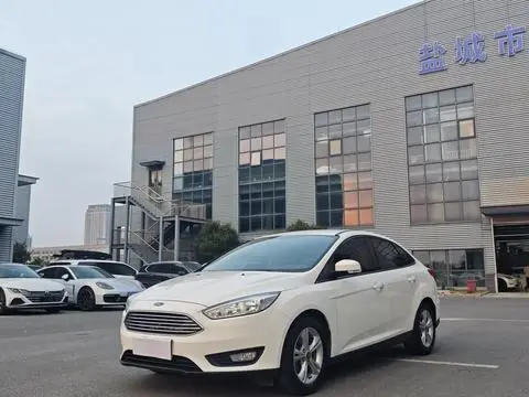 Ford Focus 2017 — фото 1