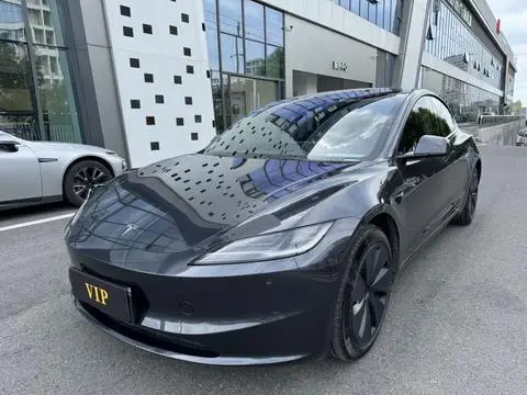 Tesla Model 3 2023 — фото 1