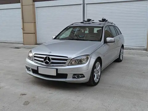 Mercedes-Benz C-Class 2010