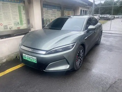 BYD Han L DM 2025