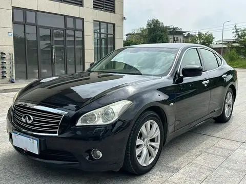 Infiniti M Series 2011