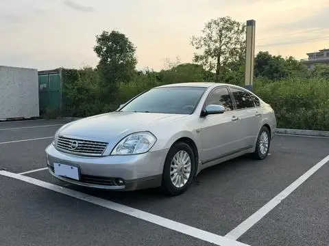 Nissan Teana 2004