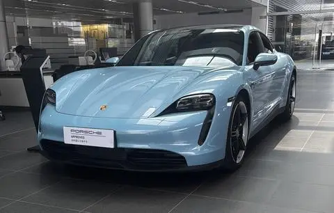 Porsche Taycan 2022